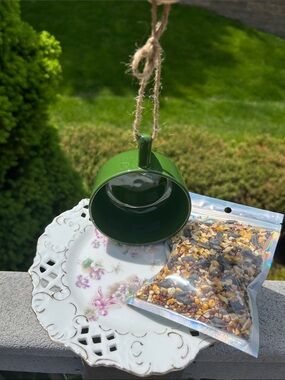 Source Unknown Green Hanging Bird Feeder Mug with seed packet